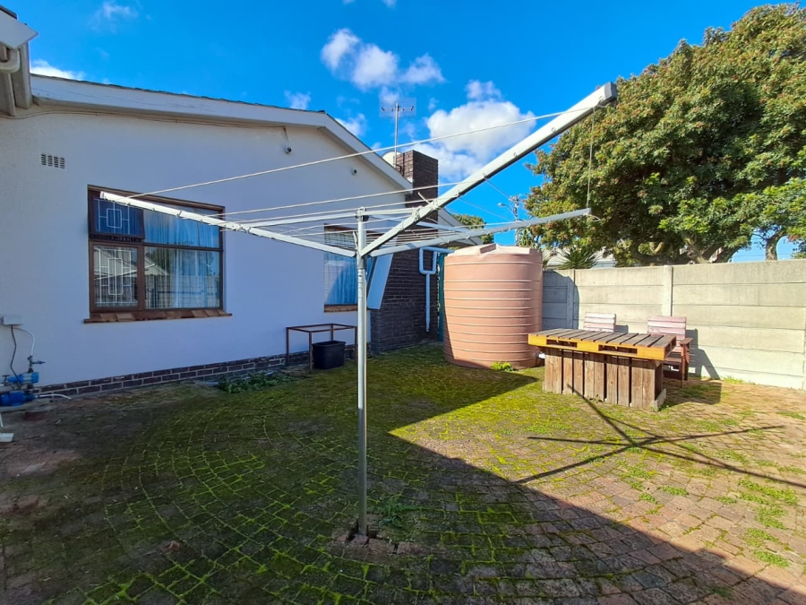 To Let 2 Bedroom Property for Rent in Monte Vista Western Cape